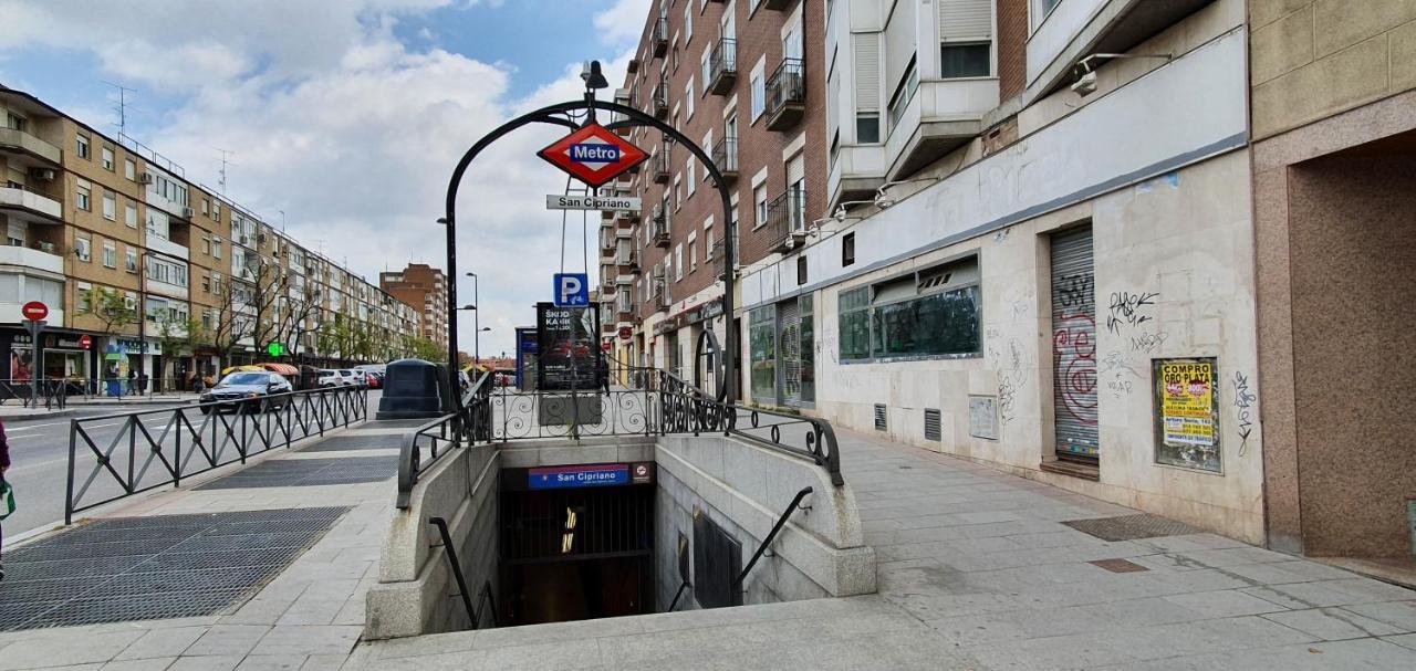 Residencial En Madrid Alquiler De Corta Estancia No Turistico מראה חיצוני תמונה